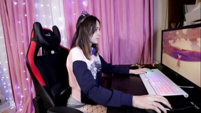 Blowjob From Kawaii Girl 400x225 adult video thumbnail
