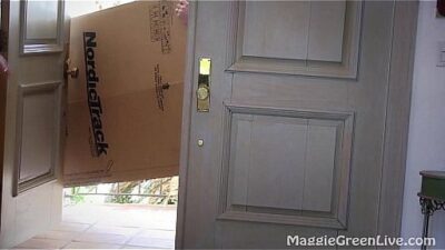 Busty Slut Maggie Green Goes Down On Vicky Vette Maggiegreenlive Com 400x225 adult video thumbnail