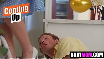 Fuck Busty Blonde Milf adult video thumbnail