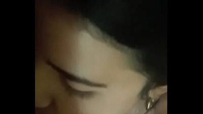 Mamadas De Pie 400x225 adult video thumbnail
