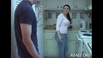 Sultry Brunette Diva Dana Fucks And Deepthroats 400x225 adult video thumbnail